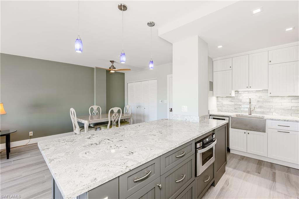 EMERALD BEACH APARTMENTS - Residential