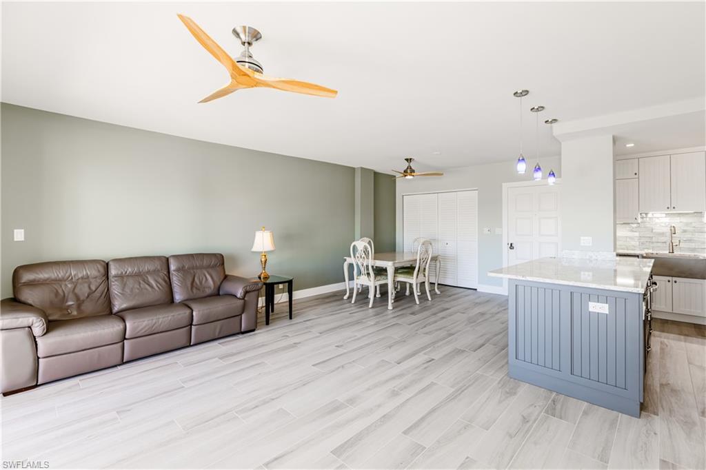 EMERALD BEACH APARTMENTS - Residential