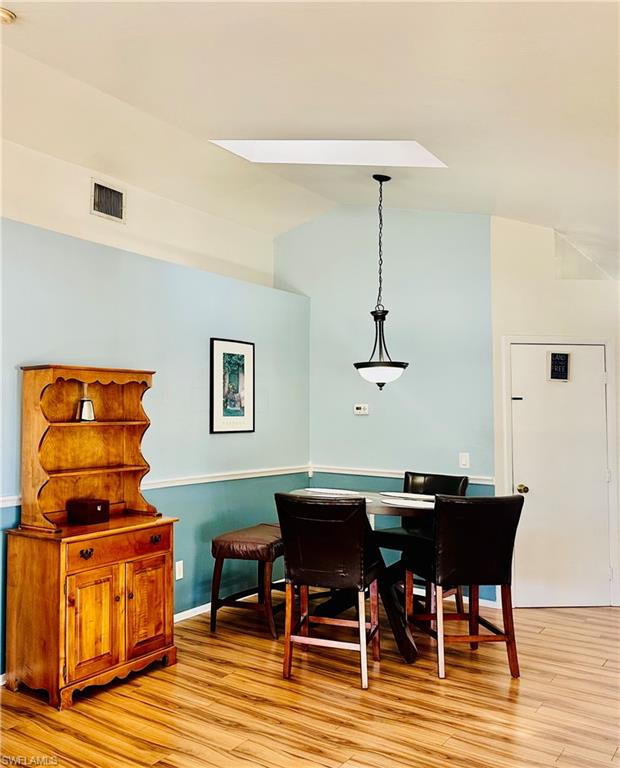 SAN CARLOS PARK - Residential