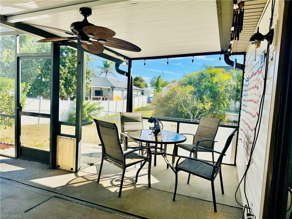 SAN CARLOS PARK - Residential