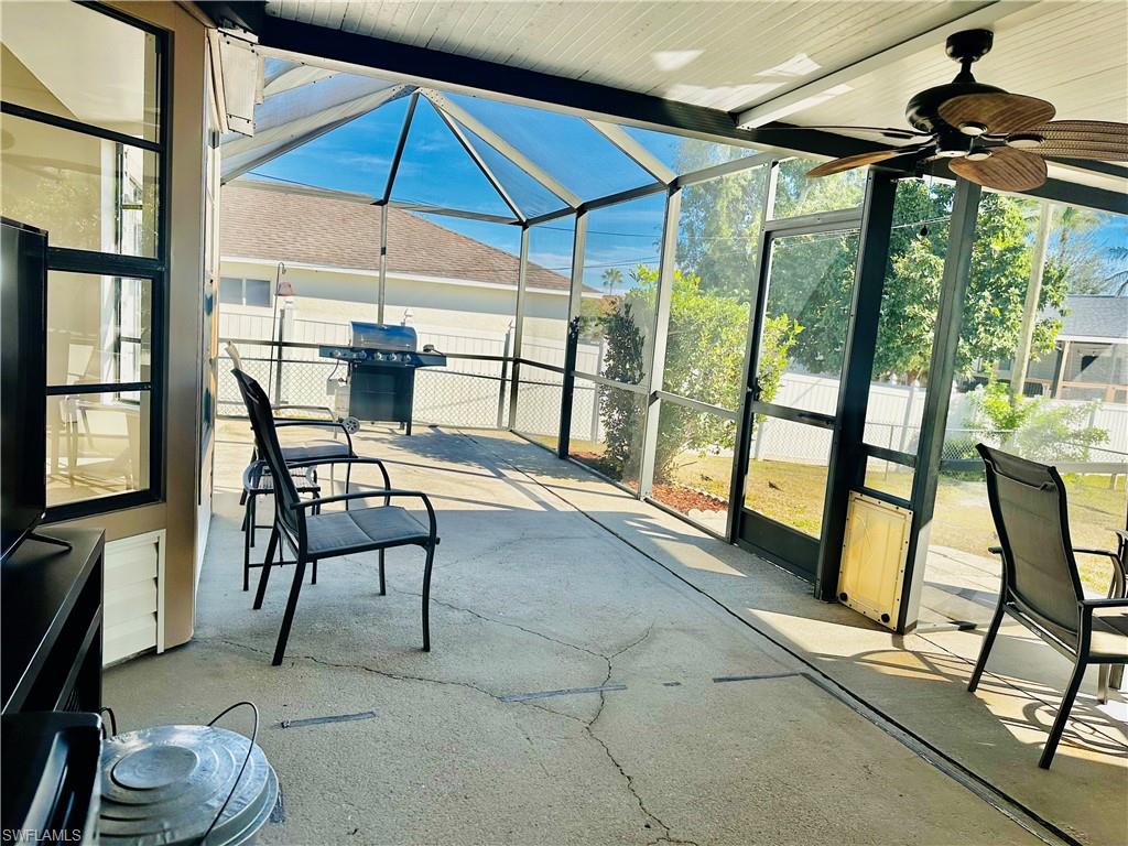 SAN CARLOS PARK - Residential