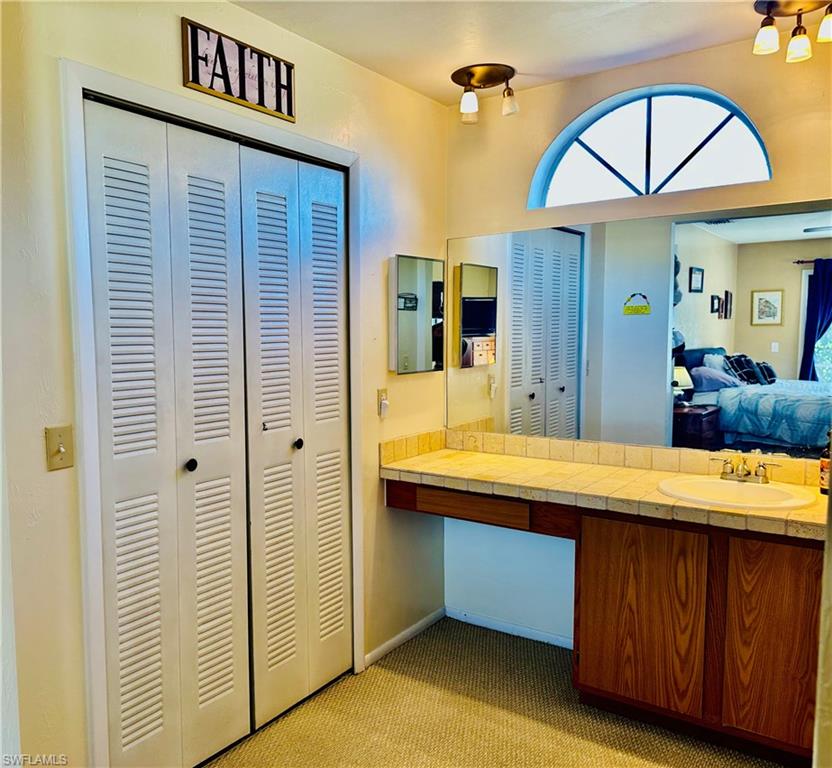 SAN CARLOS PARK - Residential