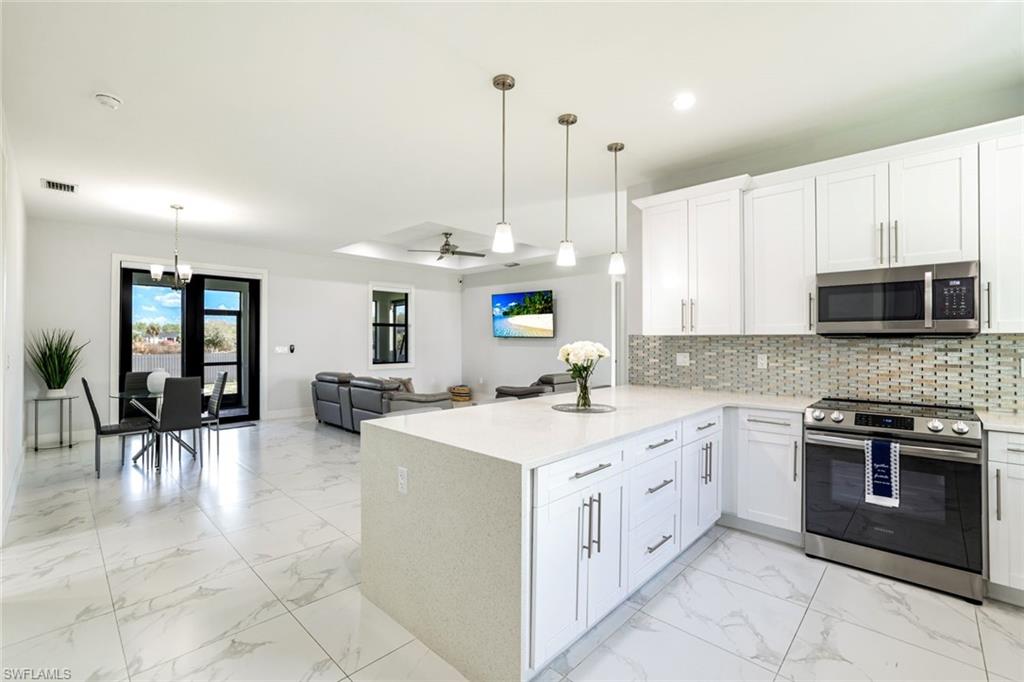 GOLDEN GATE ESTATES - Residential