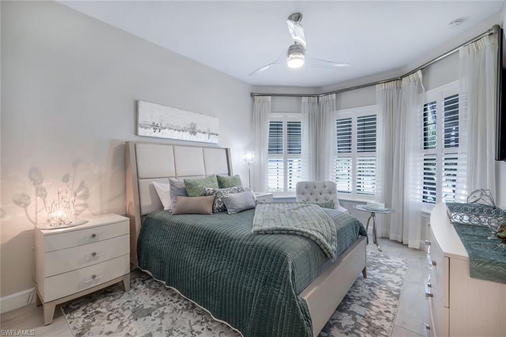 WINDING CYPRESS - Residential