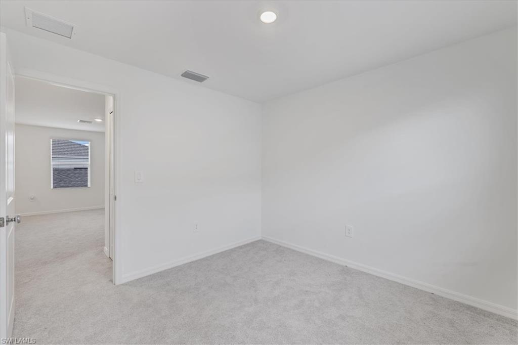 SAVANNA LAKES - Residential