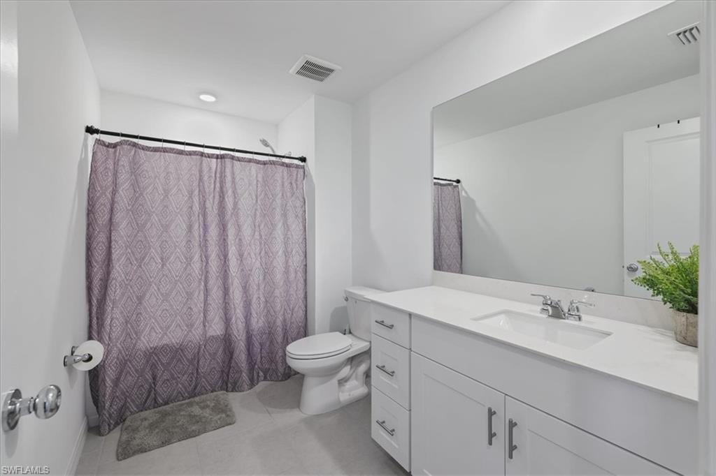 SAVANNA LAKES - Residential