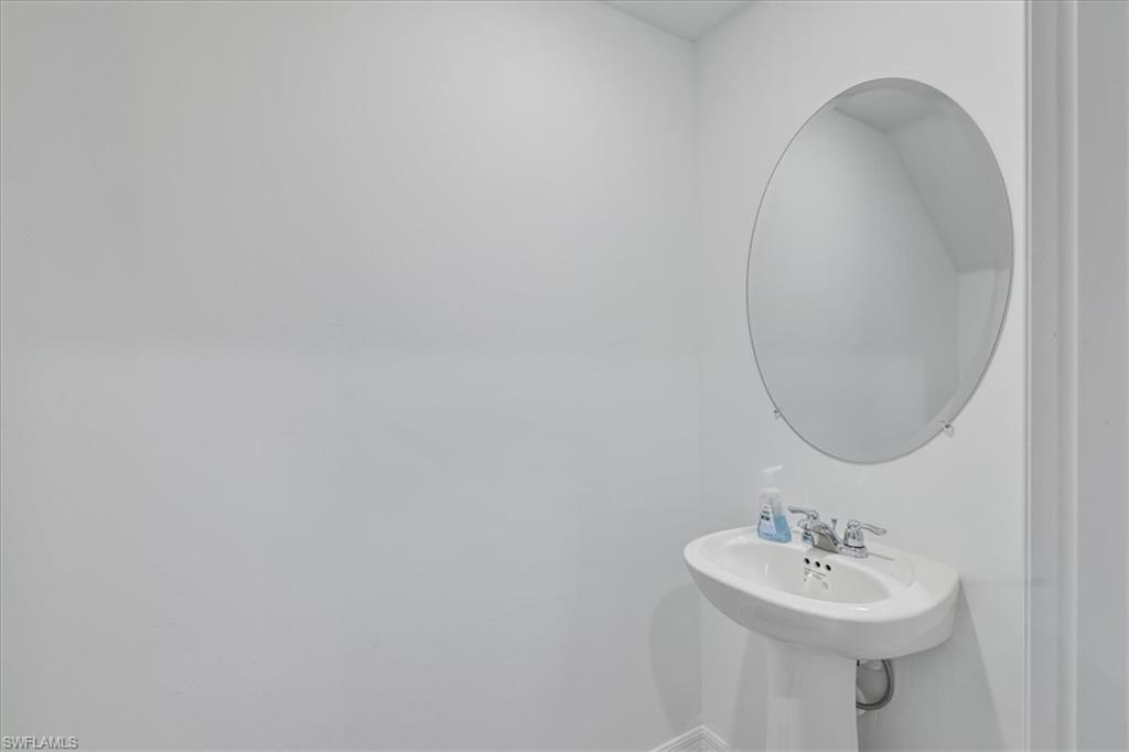 SAVANNA LAKES - Residential