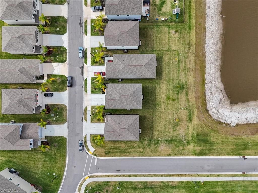 SAVANNA LAKES - Residential