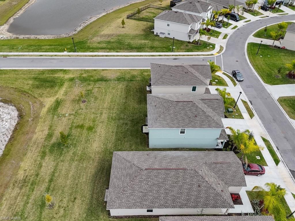 SAVANNA LAKES - Residential