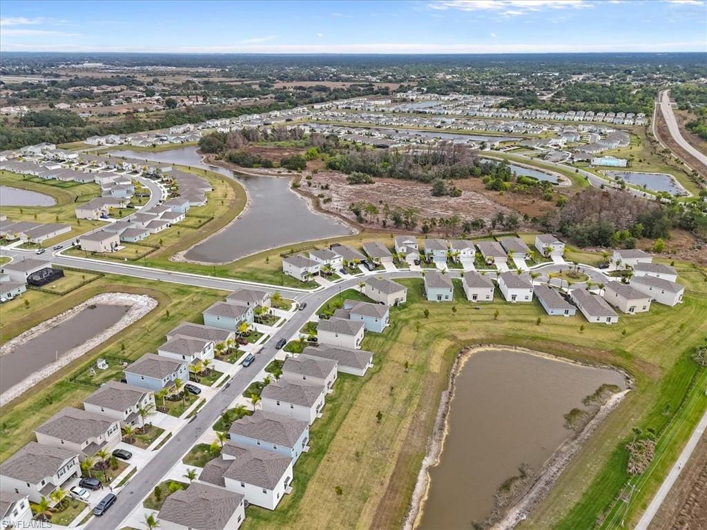 SAVANNA LAKES - Residential