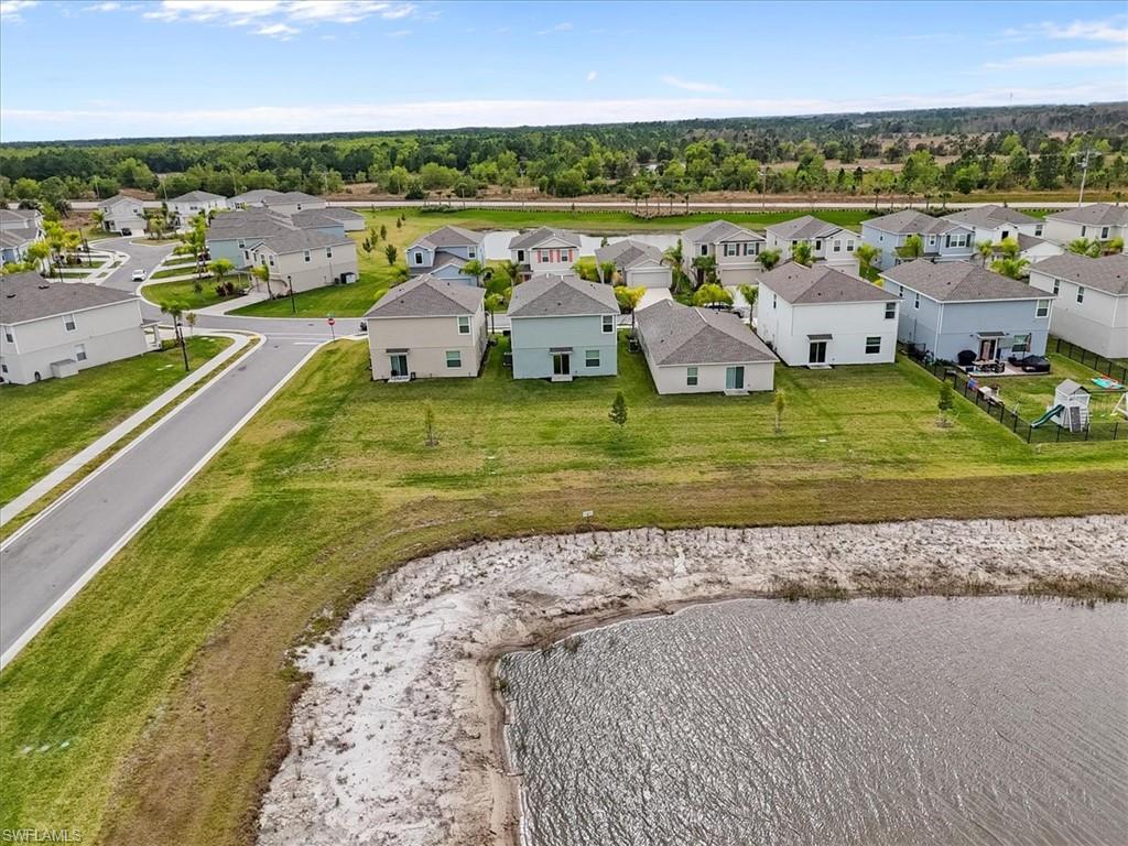 SAVANNA LAKES - Residential