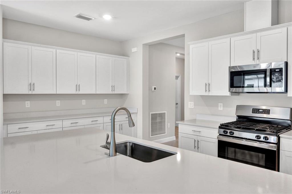 VERDANA VILLAGE - Residential