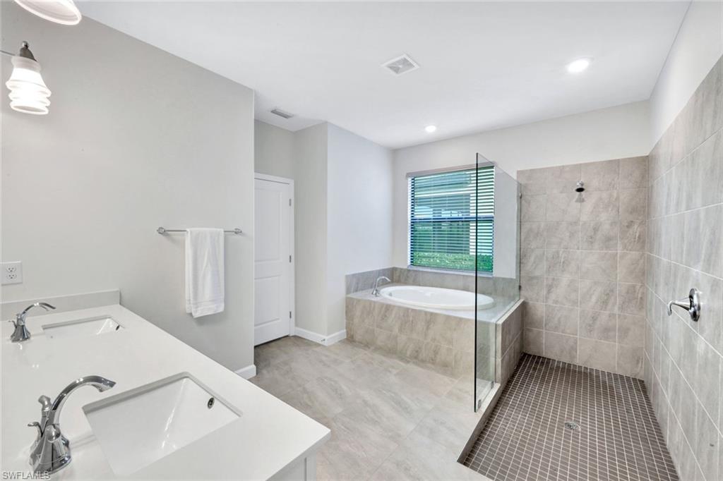 VERDANA VILLAGE - Residential