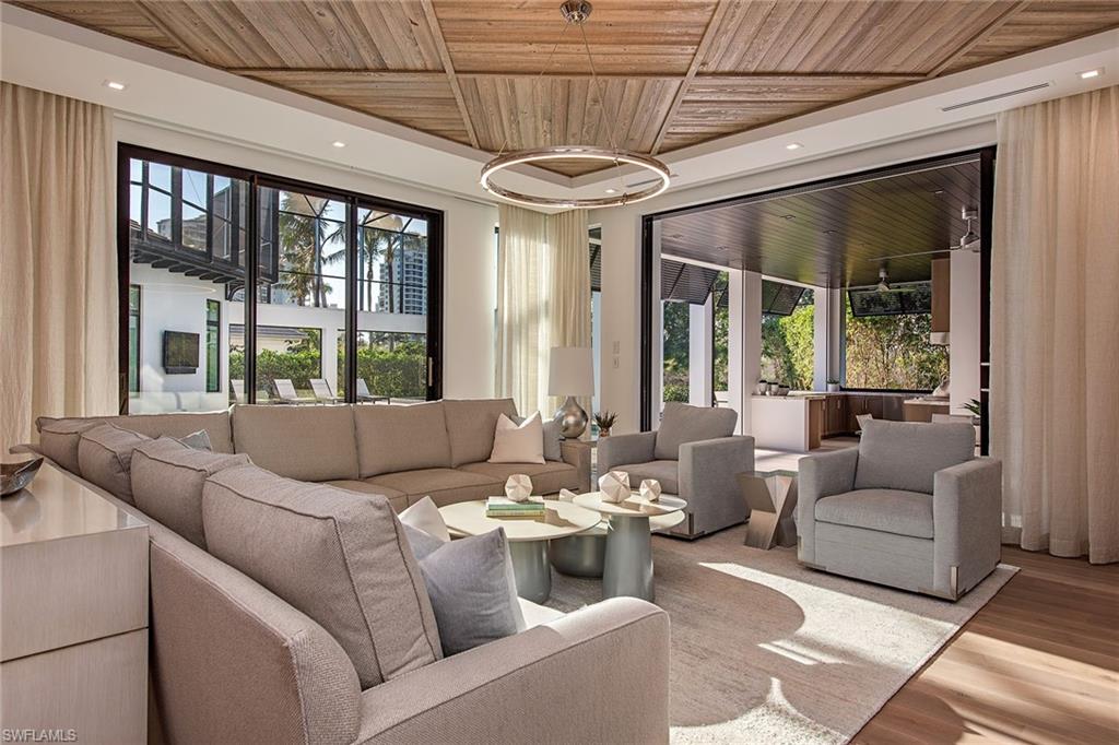 BAY COLONY SHORES - Residential