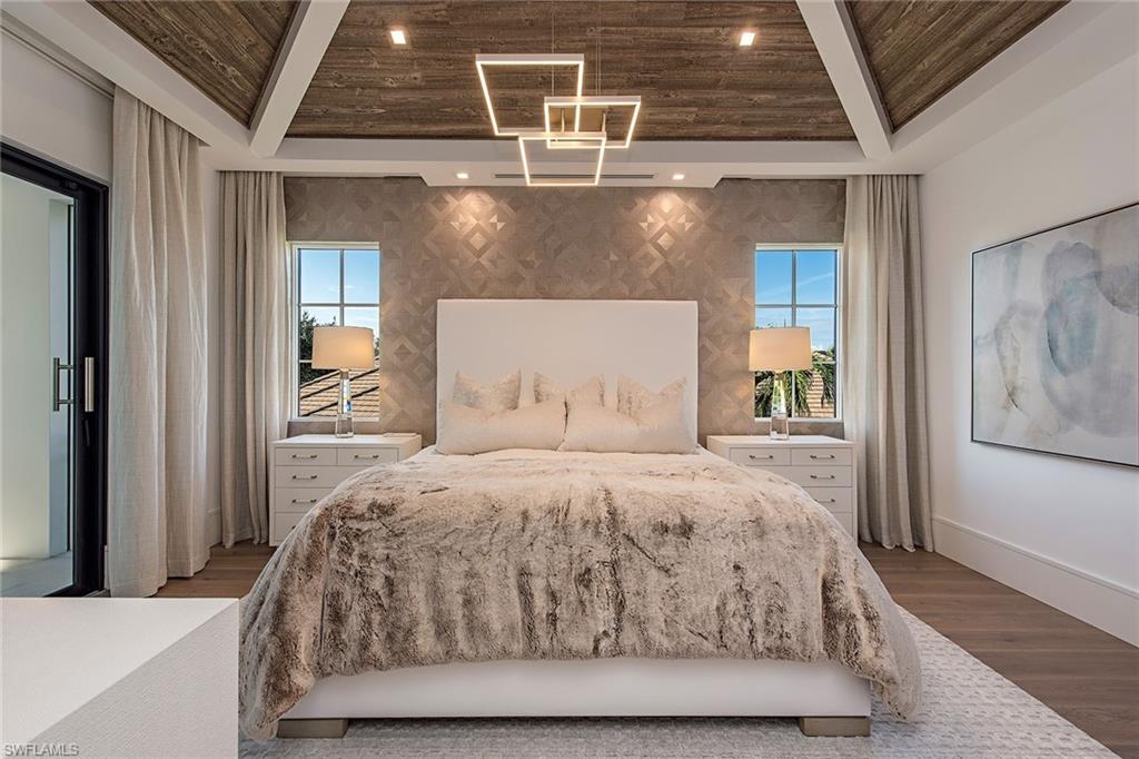 BAY COLONY SHORES - Residential