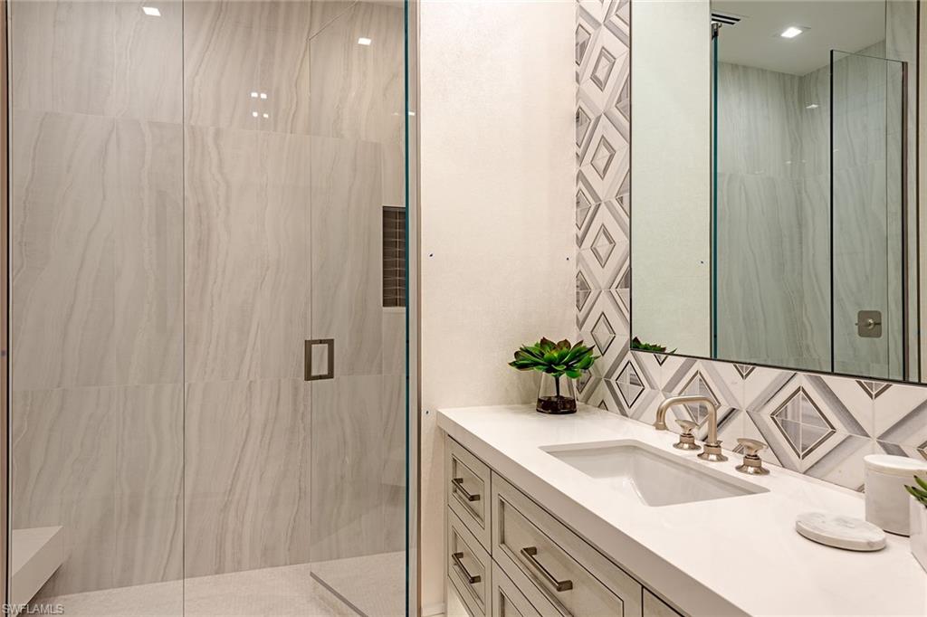 BAY COLONY SHORES - Residential