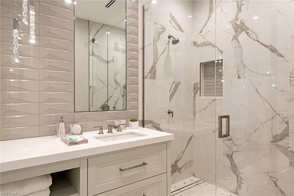 BAY COLONY SHORES - Residential