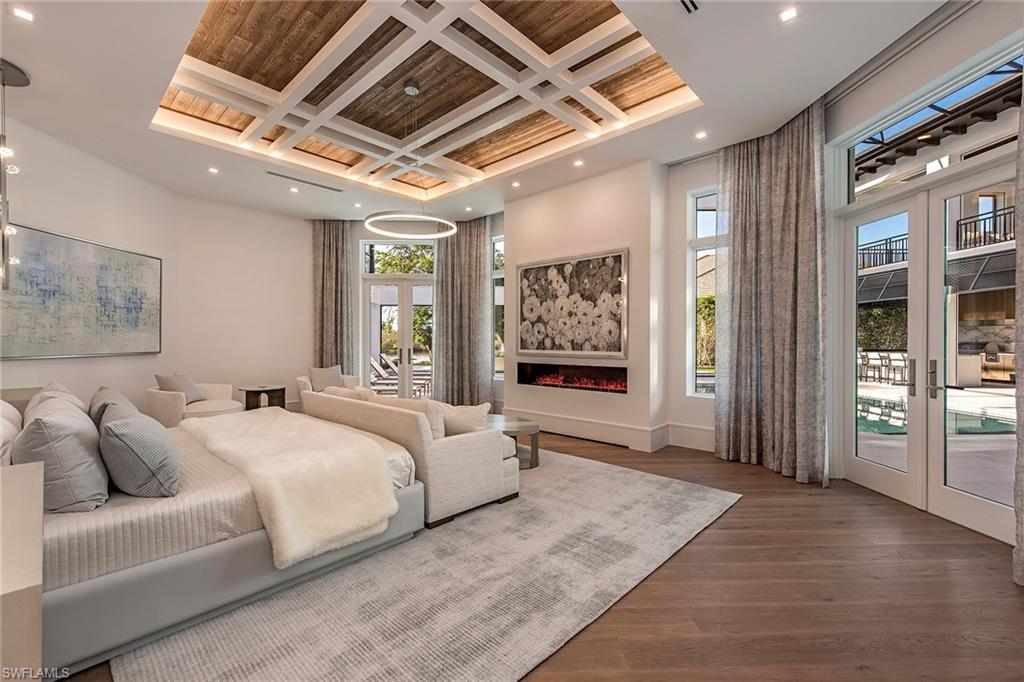 BAY COLONY SHORES - Residential