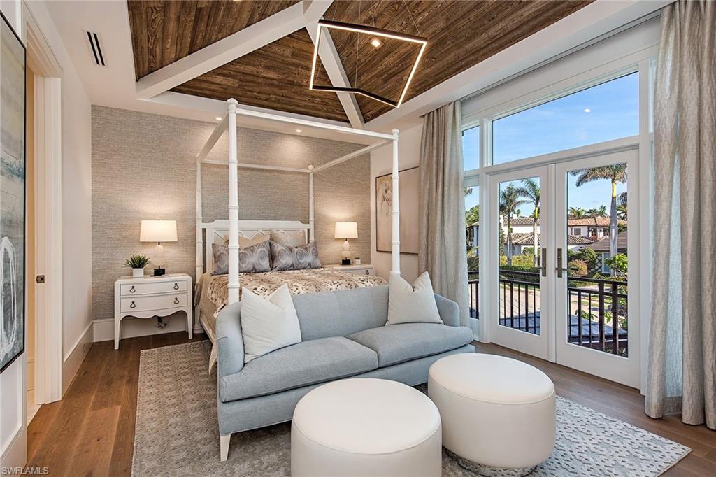 BAY COLONY SHORES - Residential