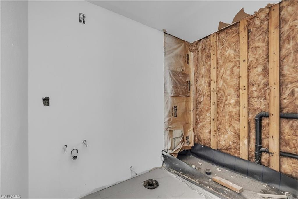 FOXMOOR CONDO - Residential