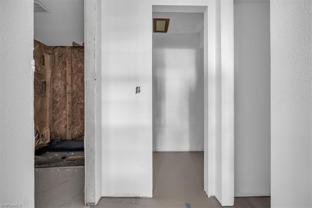 FOXMOOR CONDO - Residential