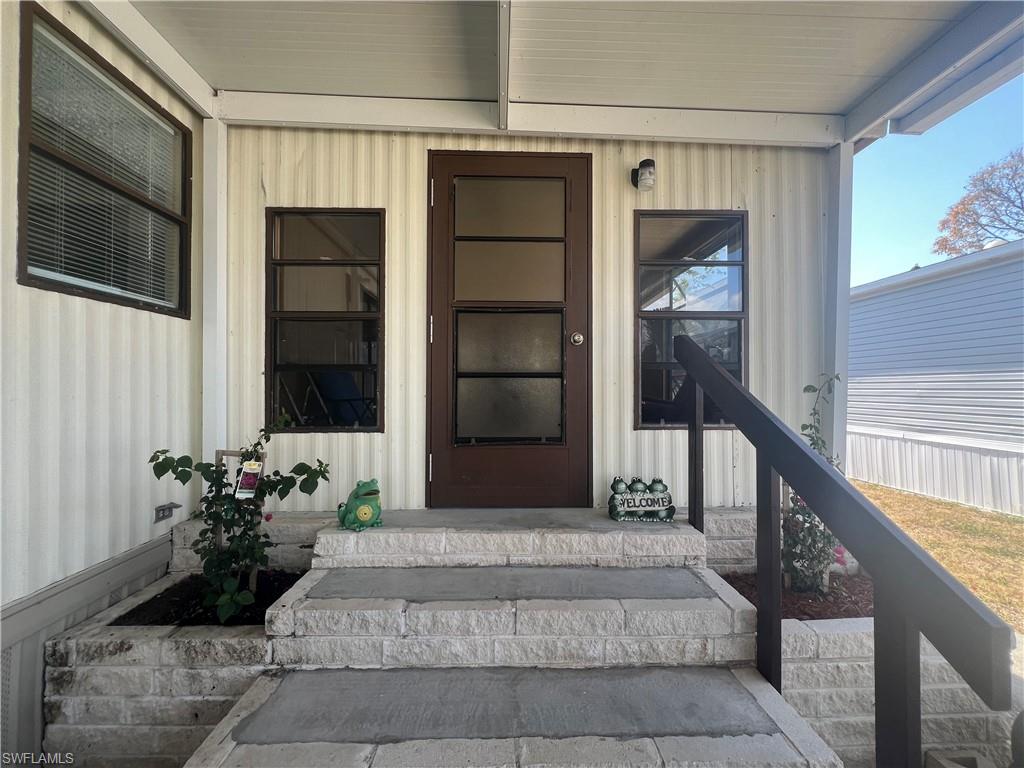 NAPLES MOBILE ESTATES - Residential