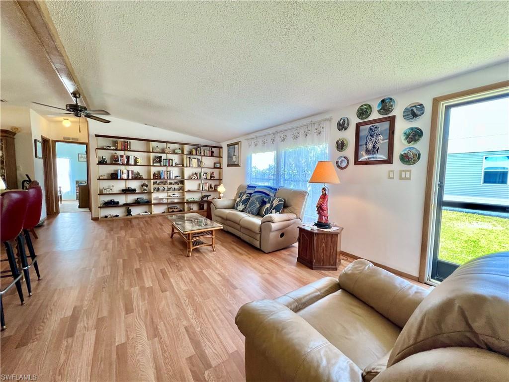 NAPLES MOBILE ESTATES - Residential