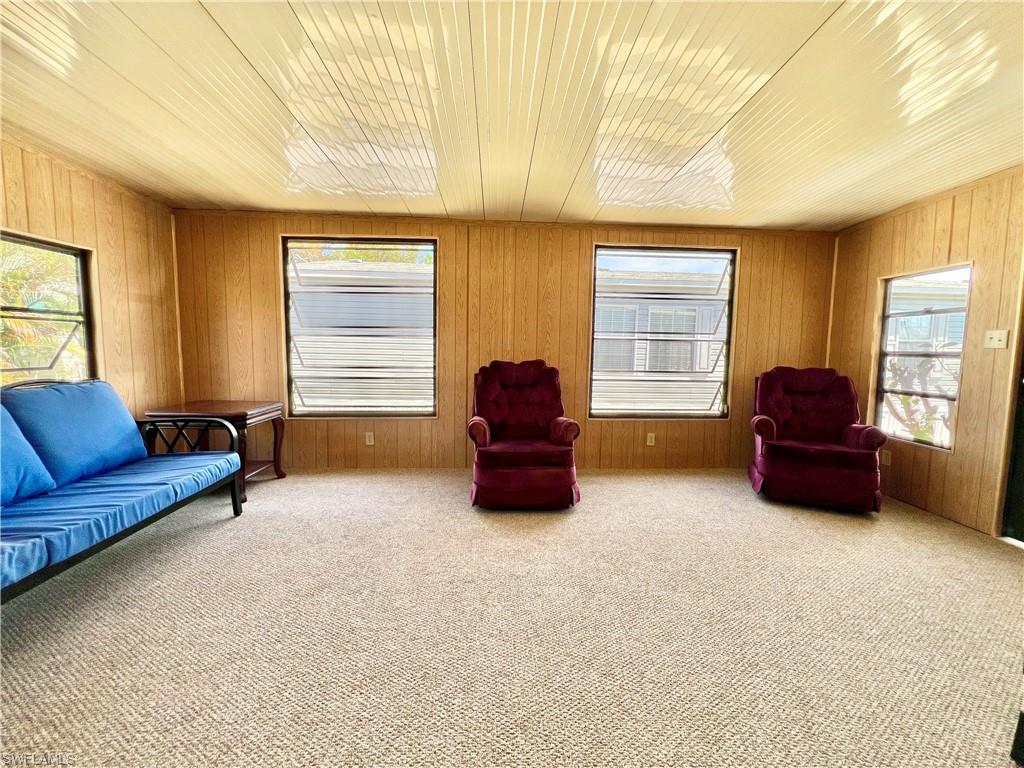 NAPLES MOBILE ESTATES - Residential