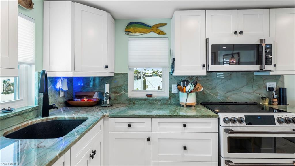 PINE ISLAND SHORES UNIT 1 - Residential