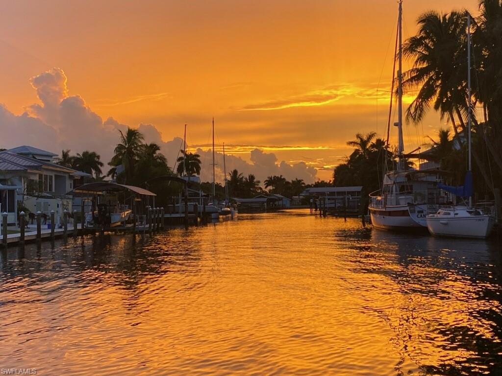 PINE ISLAND SHORES UNIT 1 - Residential