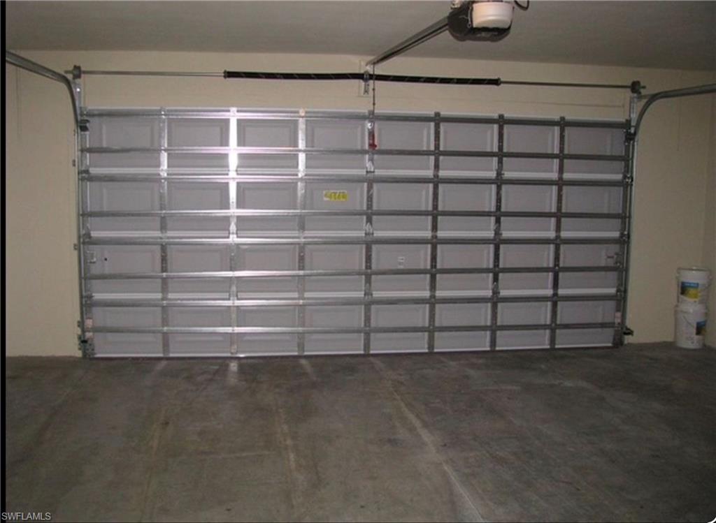 BOTANICA LAKES - Residential Lease