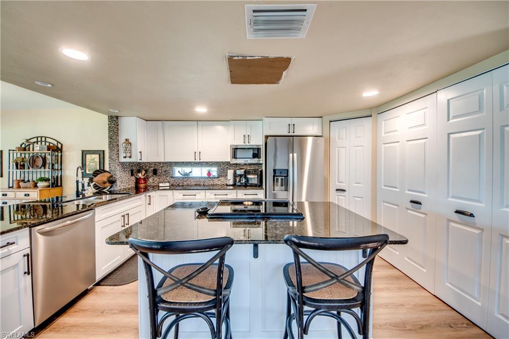 SABAL SPRINGS GOLF AND RACQUET CLUB - Residential