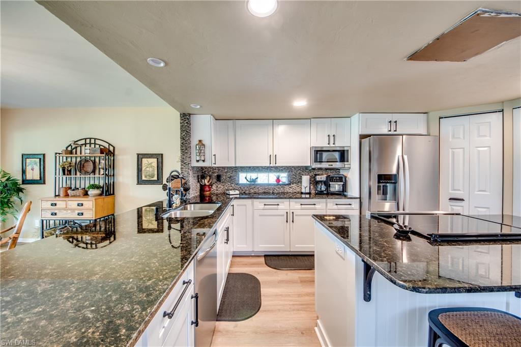 SABAL SPRINGS GOLF AND RACQUET CLUB - Residential