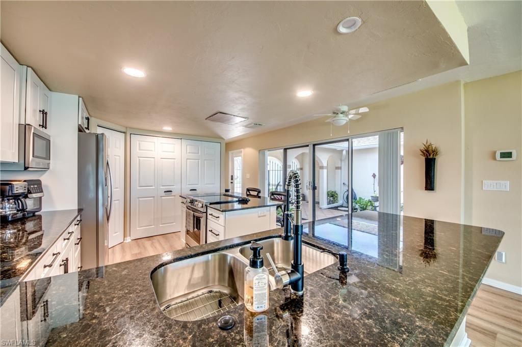 SABAL SPRINGS GOLF AND RACQUET CLUB - Residential