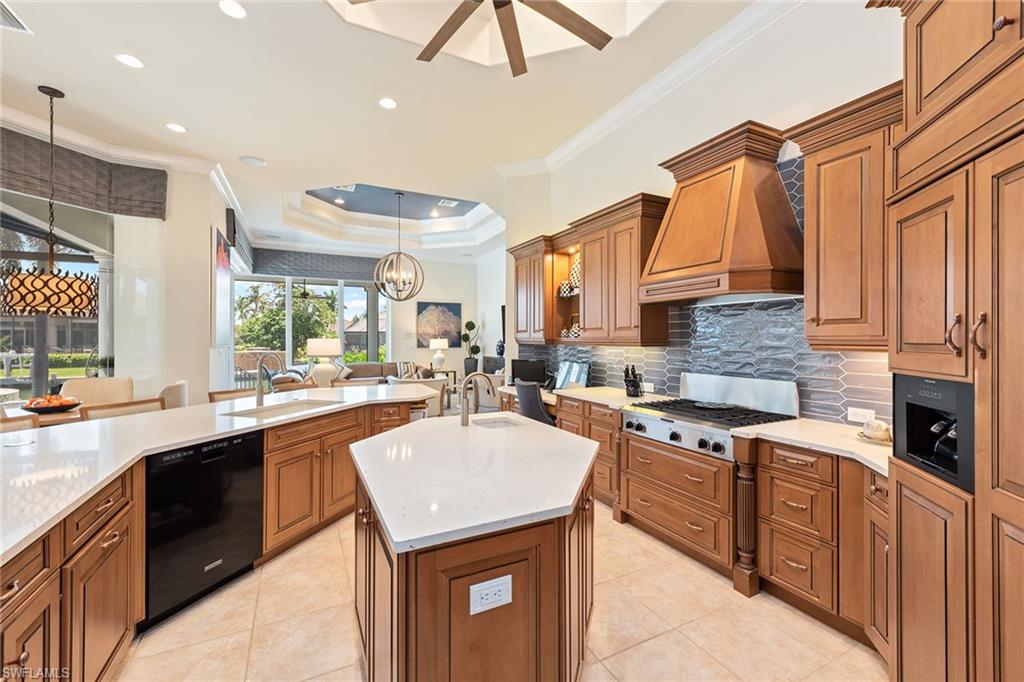 ESTATES - Residential