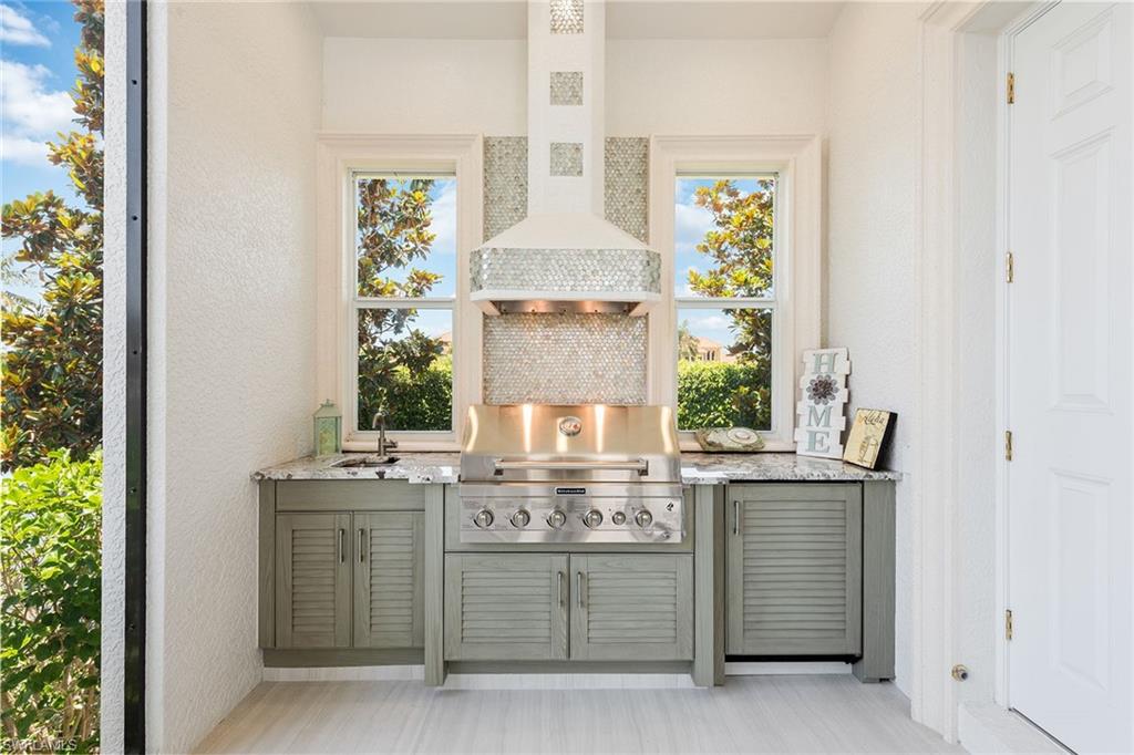 ESTATES - Residential