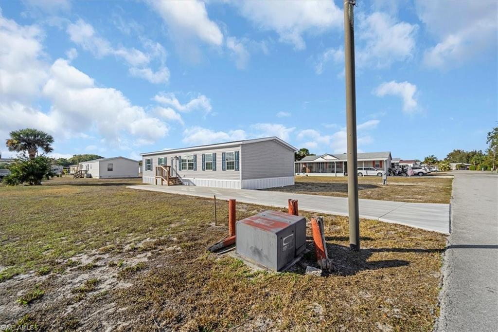 MOORE HAVEN - Residential