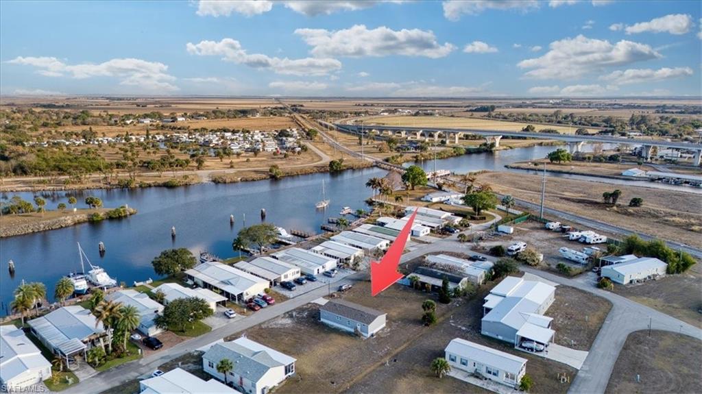 MOORE HAVEN - Residential