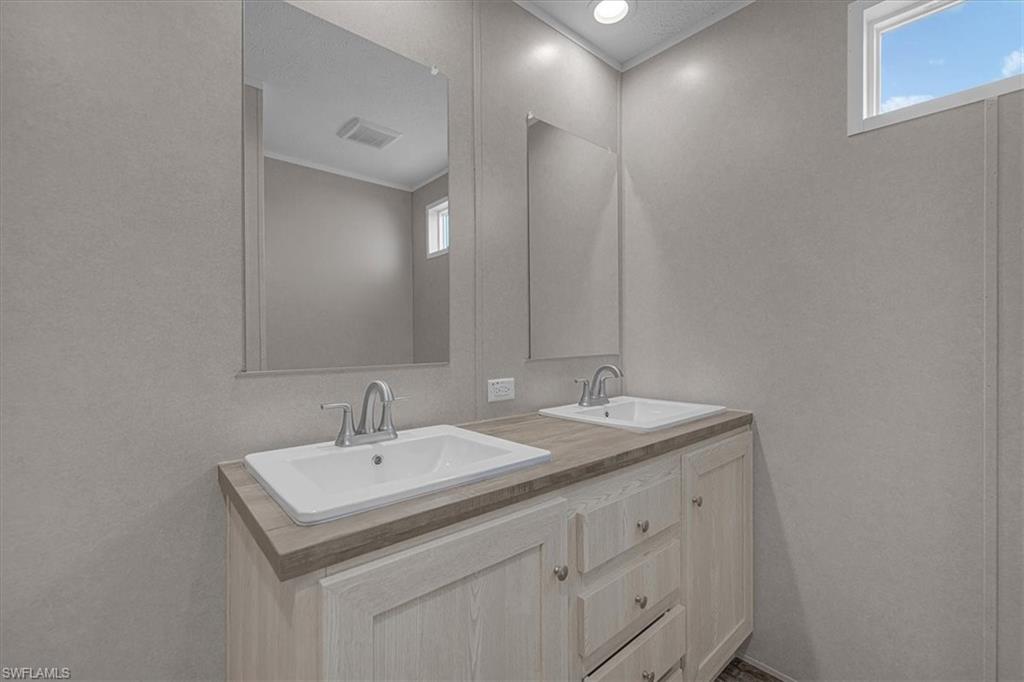 MOORE HAVEN - Residential