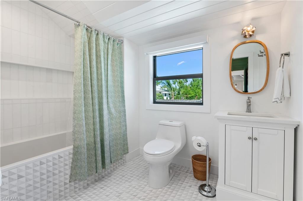 BEACH HOMES - Residential