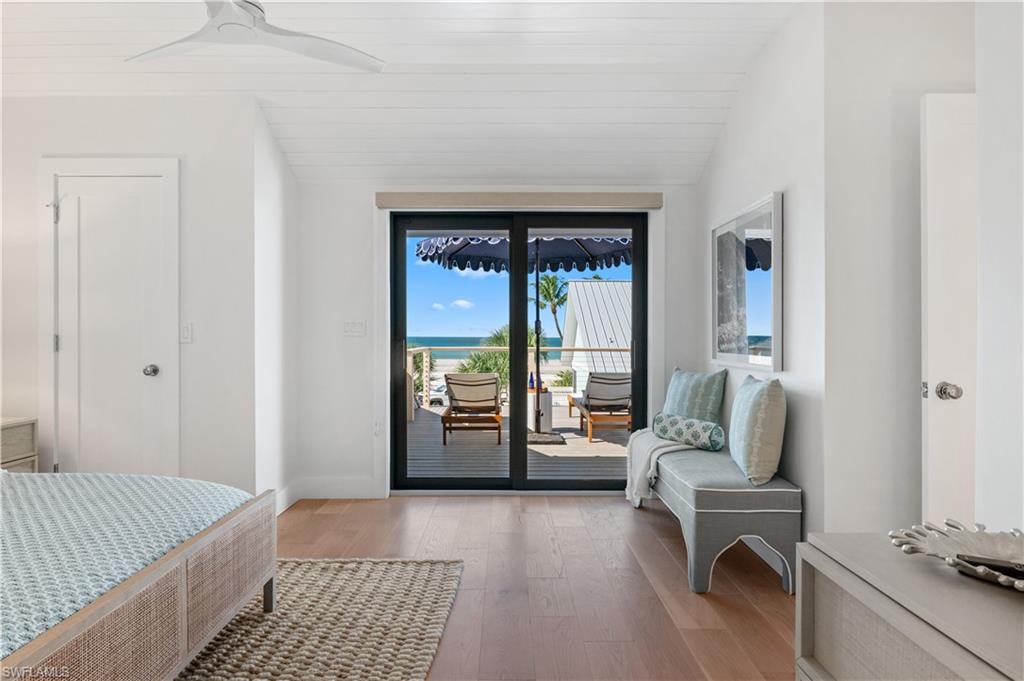 BEACH HOMES - Residential