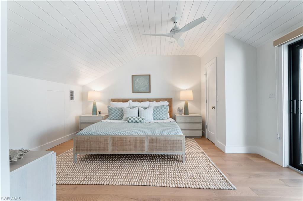 BEACH HOMES - Residential