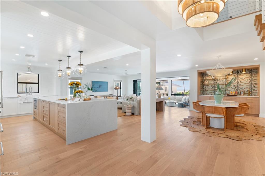 BEACH HOMES - Residential