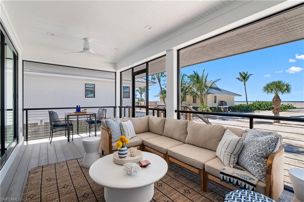 BEACH HOMES - Residential