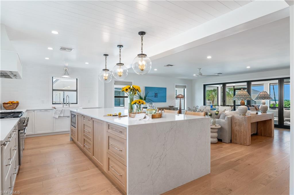 BEACH HOMES - Residential