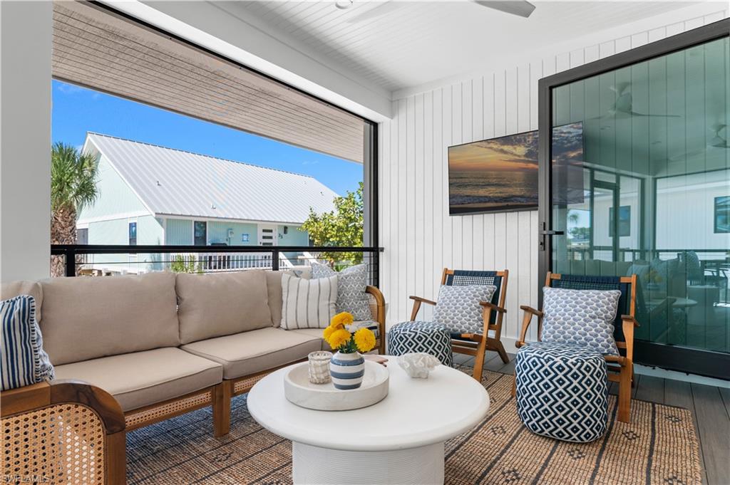 BEACH HOMES - Residential