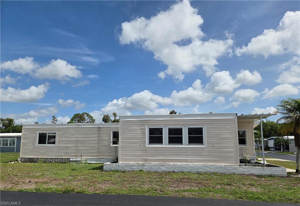 LAZY DAYS MOBILE VILLAGE - Residential