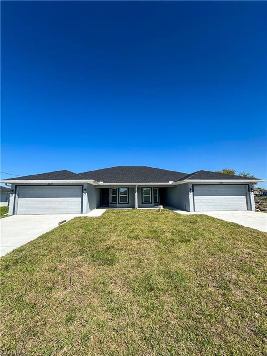 Brand new duplex with 3 bedrooms, 2 bathrooms, 2 car garage. Tile throughout, granite countertops, wood cabinets. Great for first time homebuyers looking to build tenant income on other side, multi-generational families, or investors looking for long-term rental income.