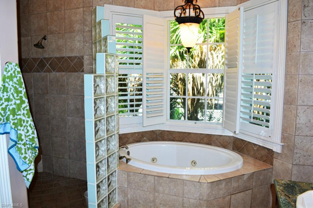 COTTAGE POINT SUBD - Residential