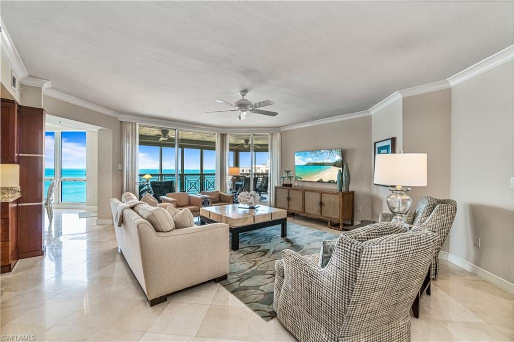 4021 Gulf Shore BLVD N 1804
